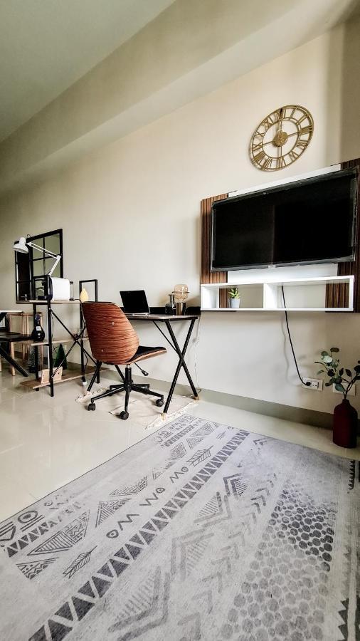 Luxe Bonifacio Global City Taguig Uptown Condo Hotel 1 Bedroom Suite Kültér fotó