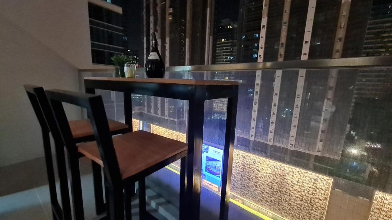 Luxe Bonifacio Global City Taguig Uptown Condo Hotel 1 Bedroom Suite Kültér fotó