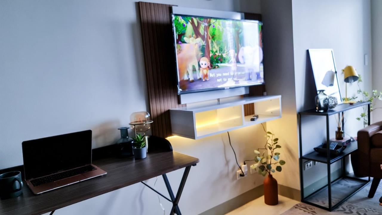 Luxe Bonifacio Global City Taguig Uptown Condo Hotel 1 Bedroom Suite Kültér fotó