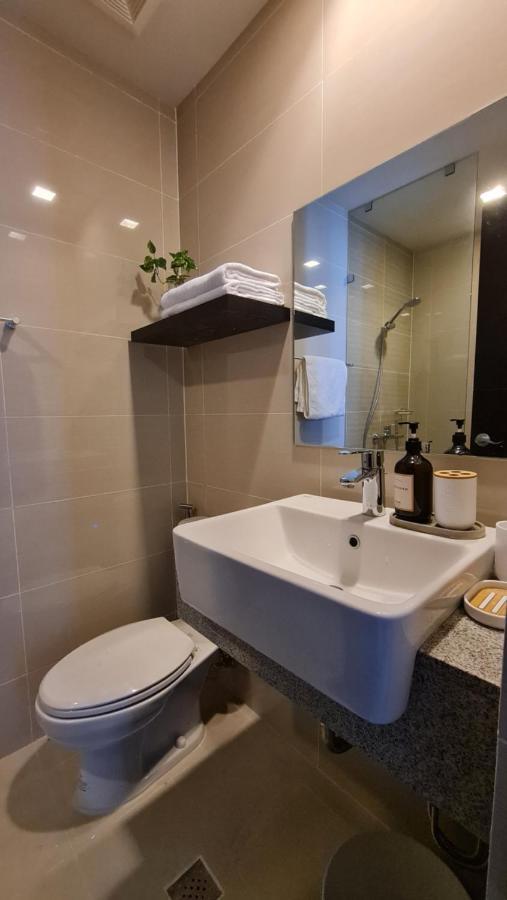 Luxe Bonifacio Global City Taguig Uptown Condo Hotel 1 Bedroom Suite Kültér fotó