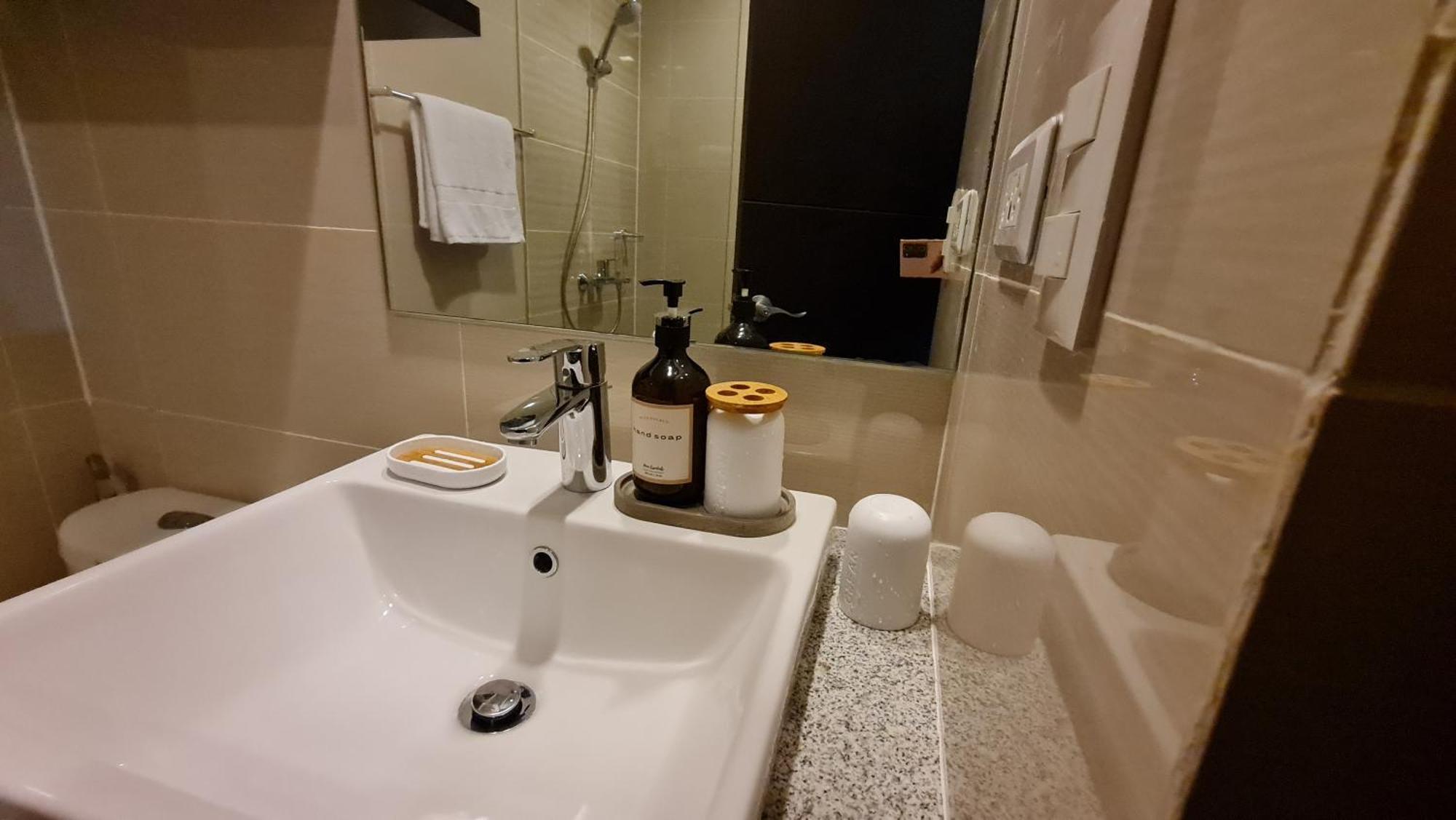 Luxe Bonifacio Global City Taguig Uptown Condo Hotel 1 Bedroom Suite Kültér fotó